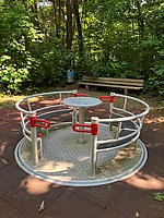 Barrierefreies Karussell