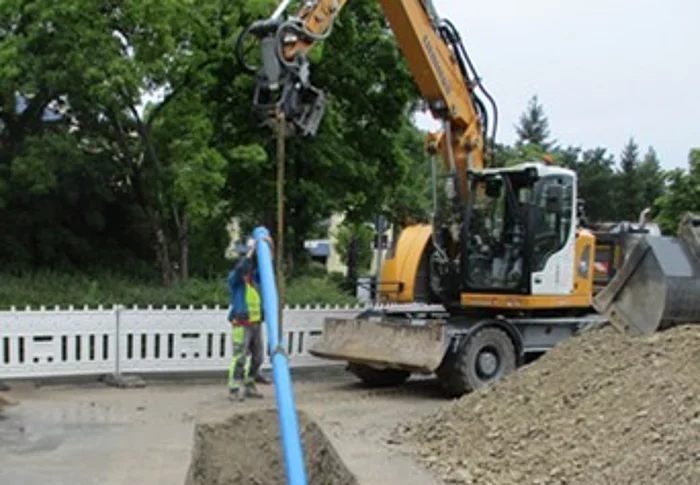 Hier wird eine neue Wasserleitung verlegt. 