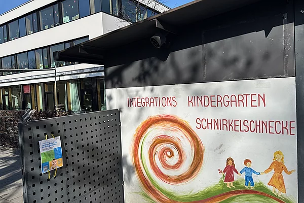 Eingang Kindergarten Schnirkelschnecke