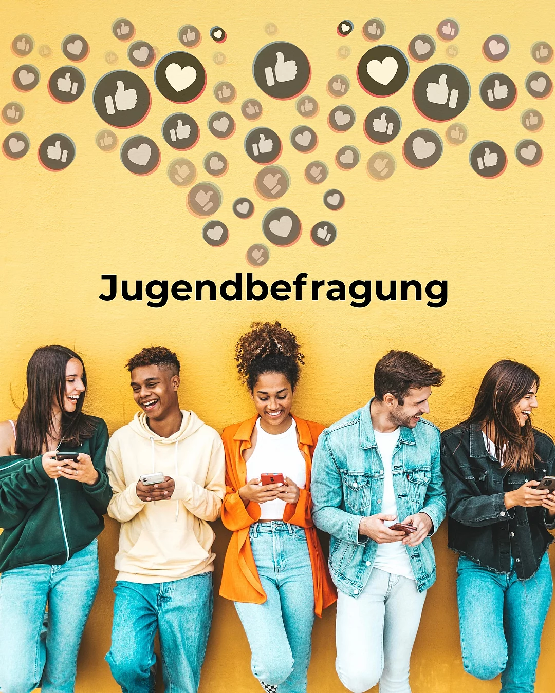 Jugendliche mit mobilen Endgeräten in der Hand, die an einer Befragung teilnehmen. . 