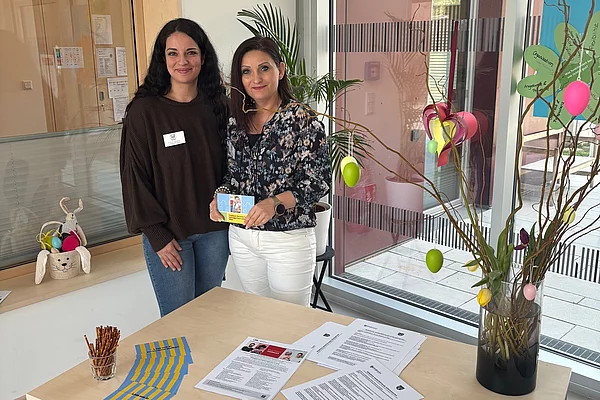 Haus für Kinder "Hand in Hand": das Leitungsteam Sevcan Kaya (l.) und Dorota Karwowska